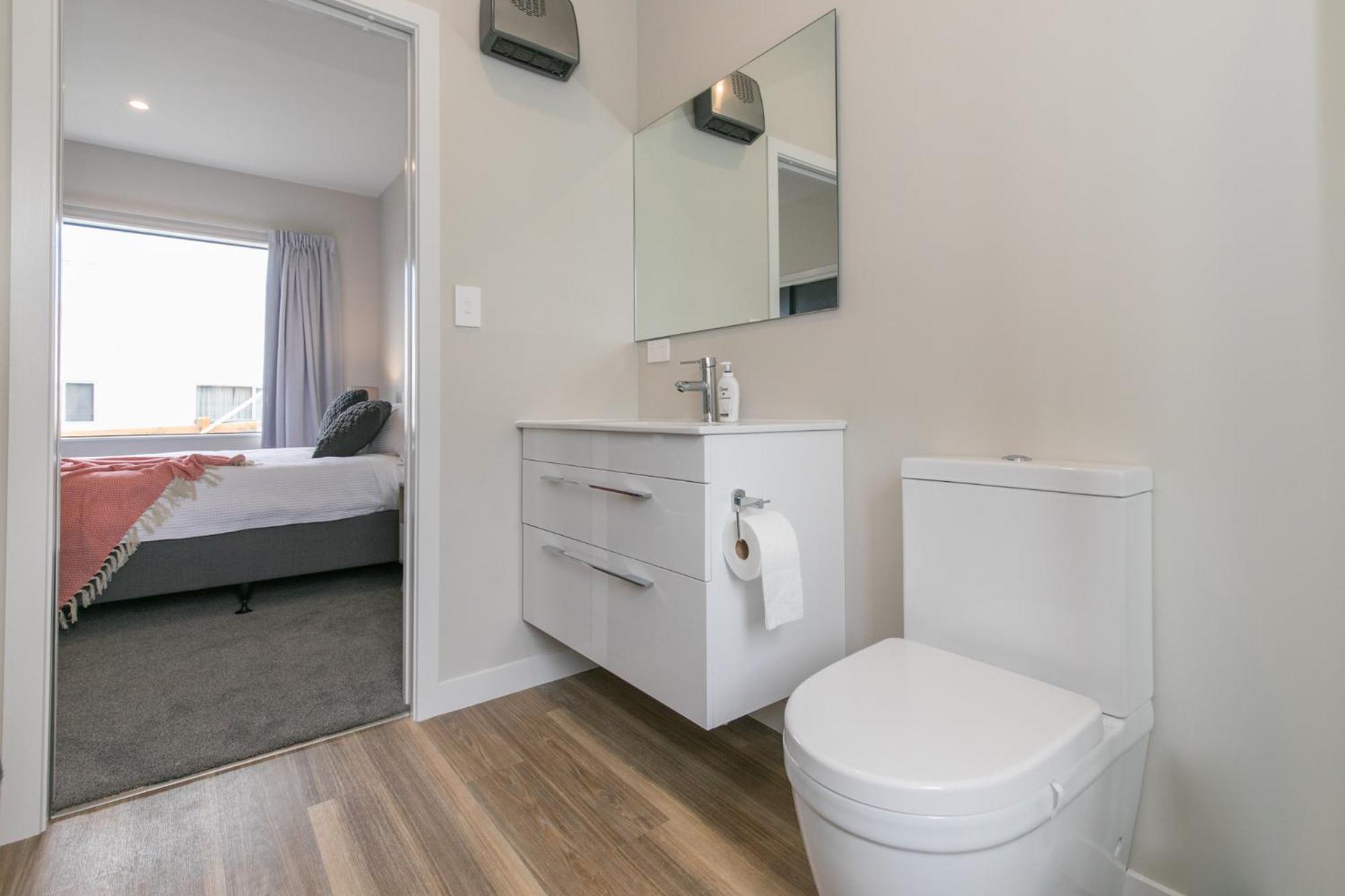 וואנאקה Mount Iron Apartment מראה חיצוני תמונה